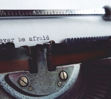 Pexels suzy hazelwood 2272193 360x320