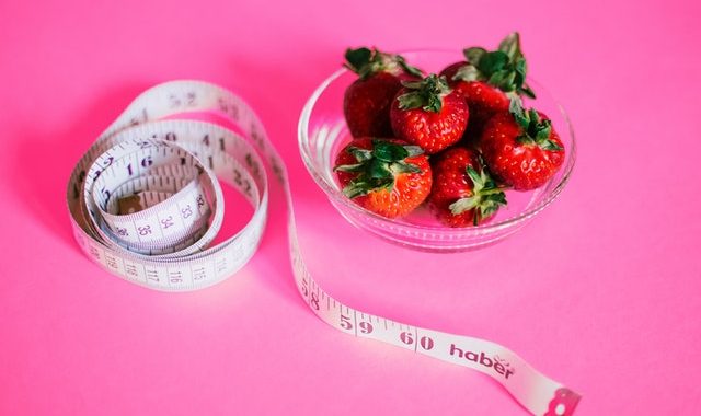 strawberries-and-measuring-tape-1172019