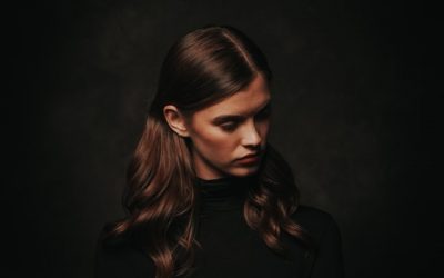 photo-of-woman-in-black-turtleneck-sweater-posing-in-front-3199036 photo-of-woman-in-black-turtleneck-sweater-posing-in-front-3199036